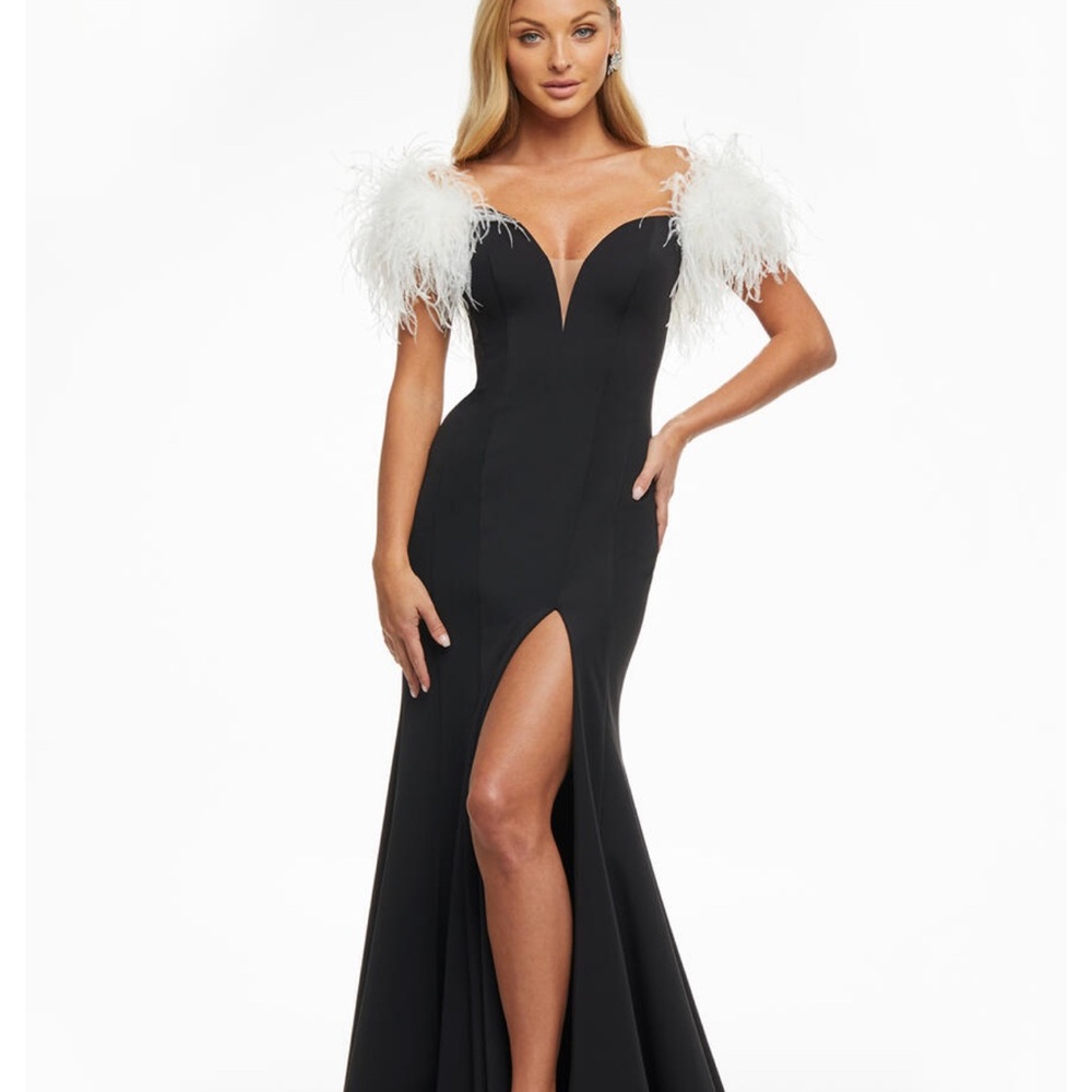 Size 4 Ashley Lauren black and white feathers gown pageant prom